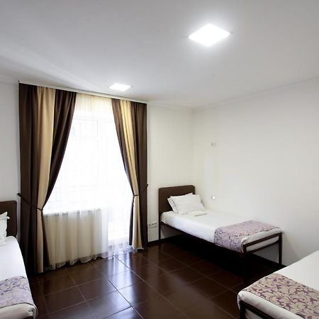 Hotel One Умань Экстерьер фото