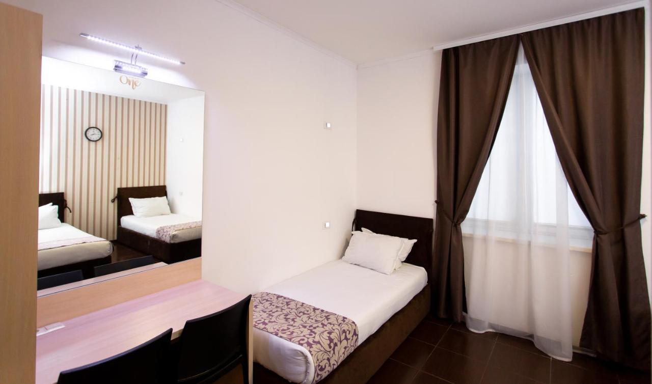 Hotel One Умань Экстерьер фото